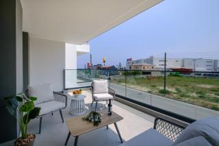 Artemis 102 - Seaside Stories - Livadhia - 2