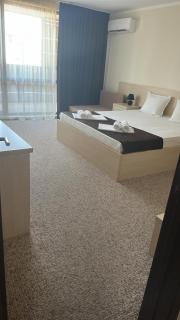 La Piazza Primorsko Rooms & Apartments - 6