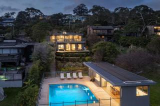 Martha's Peak Heated Pool & Views - 5