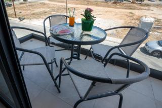 ARMA CIELO III, 2-bed Cosy Flat - 4