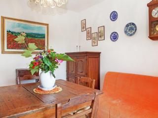 Apartment in quiet and green environment with swimming pool - 2