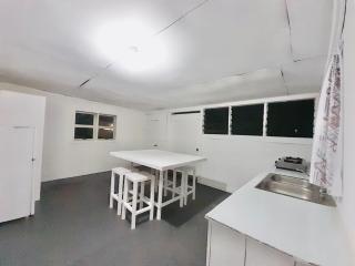 Private Double Room - Airport Cottage - Fua‘amotu - 4