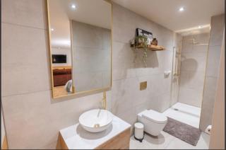 The Lodge Heaton Moor - Manchester - 5