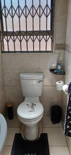 Inyati Guest House - Marloth Park - 2