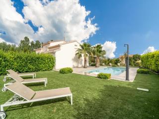Luxurious villa in Saint geniès de Fontedit with heated pool - 8