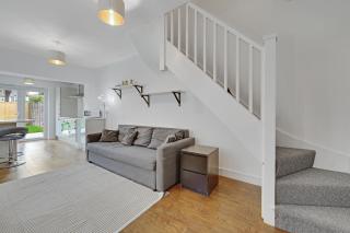 London Home with Garden and Parking near Stratford Station - Londra - 9