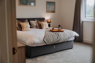 Modern Comfort Escape for 12 Guests -Rural Setting - 7