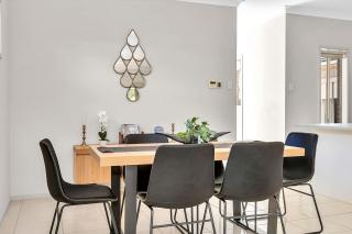 Opie Grove - Parkside Calm near West Beach & Trails - 8