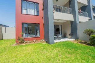 Serene Garden Gem in Fourways Warm and peaceful - Sandton - 4