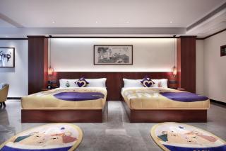 Yangshuo Fuhai Silk Fan Retreat - Grand 5-star Li River Resort with rooftop pool & rare painted fan heritage beside - 4