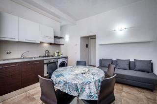 YID luxury apartment - 1