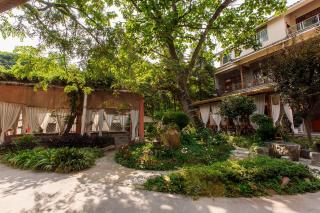 Dujiangyan Whispering Wind Hot Spring Resort Homestay(Near HSR Station) - 0