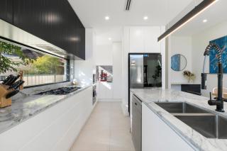 Designer Family Retreat with Pool Next to Cronulla - - 1