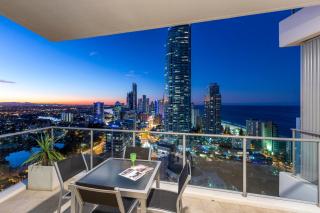 Artique Surfers Paradise - Official - Gold Coast - 6