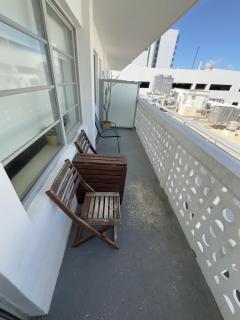 Ocean Drive Studio with Rooftop Pool Prime Location - 6