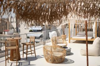 The Square Hotel by X&N - 1