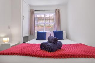 Brand New Modern Apartments Steps From Gloucester Quays - Gloucester - 7