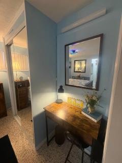 Studio Yunet - Bradenton - 8