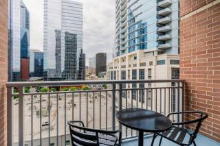 Blueground Downtown Austin pool nr Congress Ave ATX-335 - 5