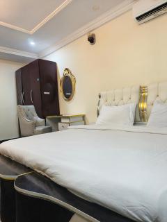 Vitaluxury apartment - Akowonjo - 5