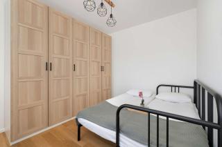 Functional Apartment with Parking in Cracow by Noclegi Renters - Cracovie - 9