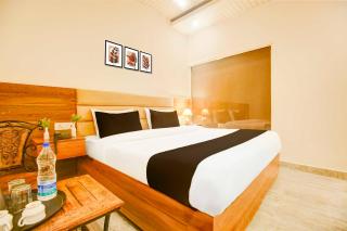 Collection O Chandigarh Road Royal Woods - 4