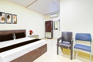 Collection O Mayur Inn - 4