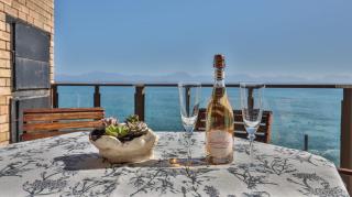 Wake to Waves with Stunning Sea Views - 7