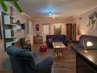Guesthouse Sremski Karlovci with the pool - 6