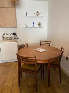 Boutique 1 Bdrm Duplex Suite on Marina ER106 - Hull - 5