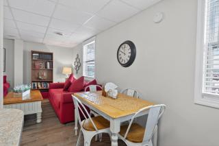Coastal Retreat Steps from Private Beach apts - Myrtle Beach - 5