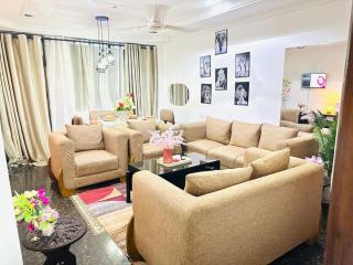 Heart of the City Private Room with Amazing Views, Fast WiFi ,AC and walkable - Dar es Salaam - 0