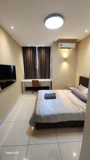 Invictus Homes - Horizon Suites, Kota Warisan, Sepang, KLIA - Sepang - 0