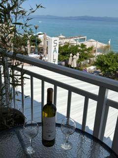 Salty Sea View Apartments - Polychrono - 9