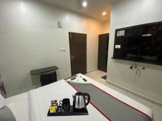 Hotel Grandview - Kondapur - 0