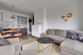 DOKI Living Suites - Foodhall & Parking by Downtown Apartments - 1