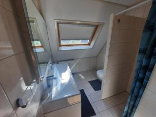 Luxuriöses Landhaus mit Hot Tub - Schoonloo - 3