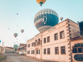 Turbel Cave House - 1