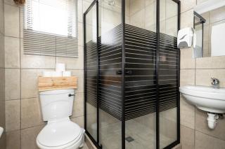 La Bella Vida Self Catering Apartments - Bellville - 9