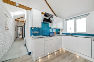 Beautiful Quayside Cottage Looe - 9