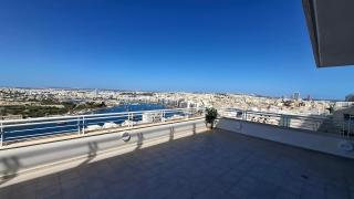 Premier Panoramic Penthouse - - 3