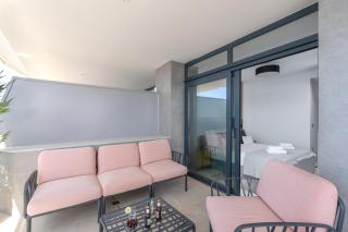 Sunset Cliffs Apartment - High Floor - Sea View - 8