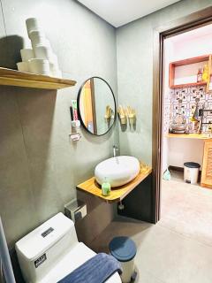 405MSNK Maison Luxe Twin Studio l Balcony & Kitchen - Can Tho - 2
