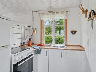 Holiday Home Catalin - 50m from the sea by Interhome - Yderby - 3