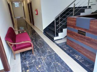Hotel Manorama Lawn - 6