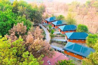 Alaya Stays Nehamrit Glamping Cottage Pet friendly Tent With Outdoor Patio - Murbād - 9