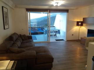 Apartment 3 Bedrooms Heated Pool - 2