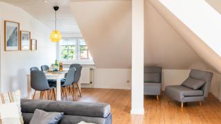 Stilvolle Dachgeschosswohnung - 9