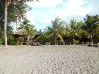 Sea World Club Beach Resort & Dive Center - Maumere - 6