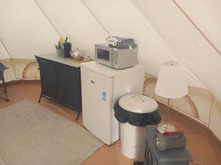 Hawk's View Bell Tent at Higher Hawksland Farm - Saint Issey - 2